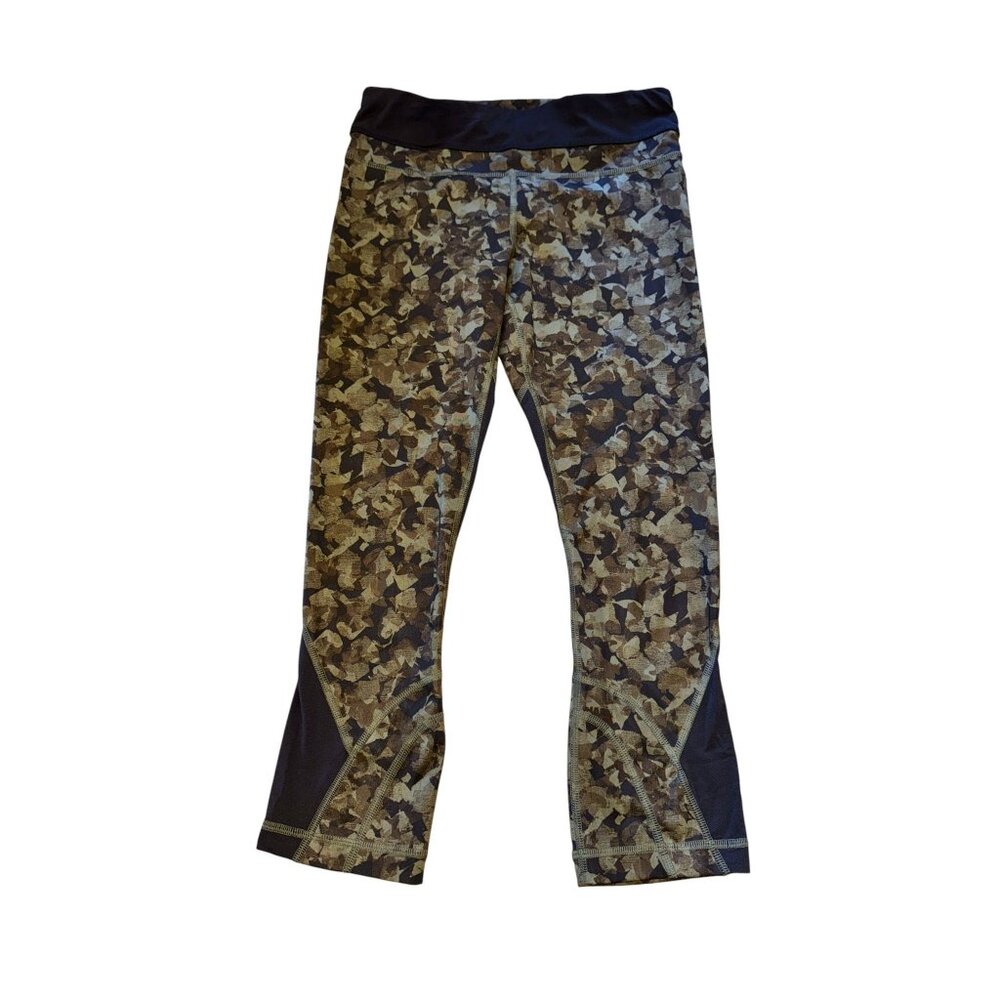 Lululemon Camo Print Capri Leggings Size Small - Picture 2 of 10